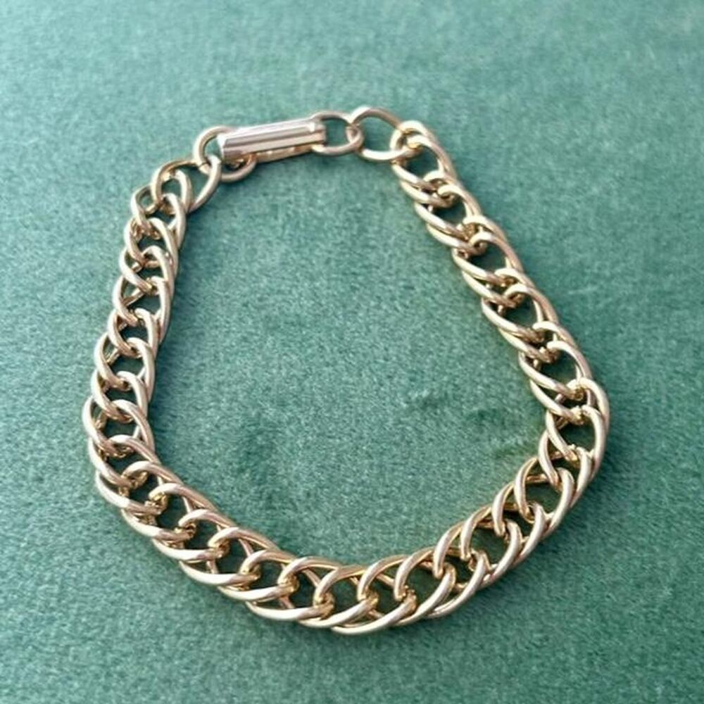 Unbranded Women's Silver and Gold Jewellery